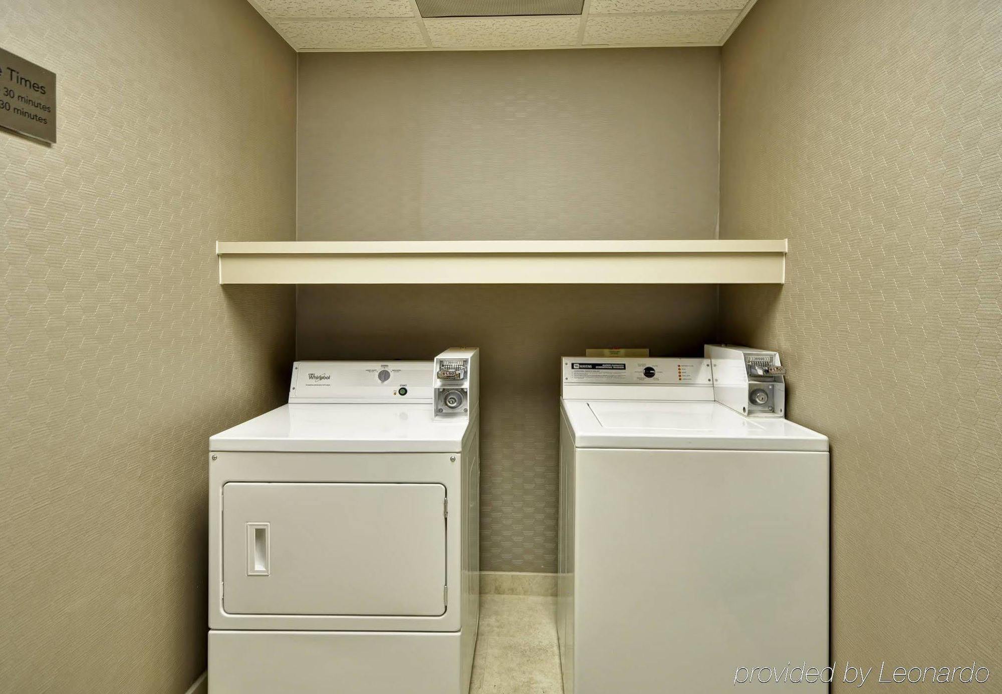 Courtyard By Marriott Jacksonville Airport/ Northeast Esterno foto